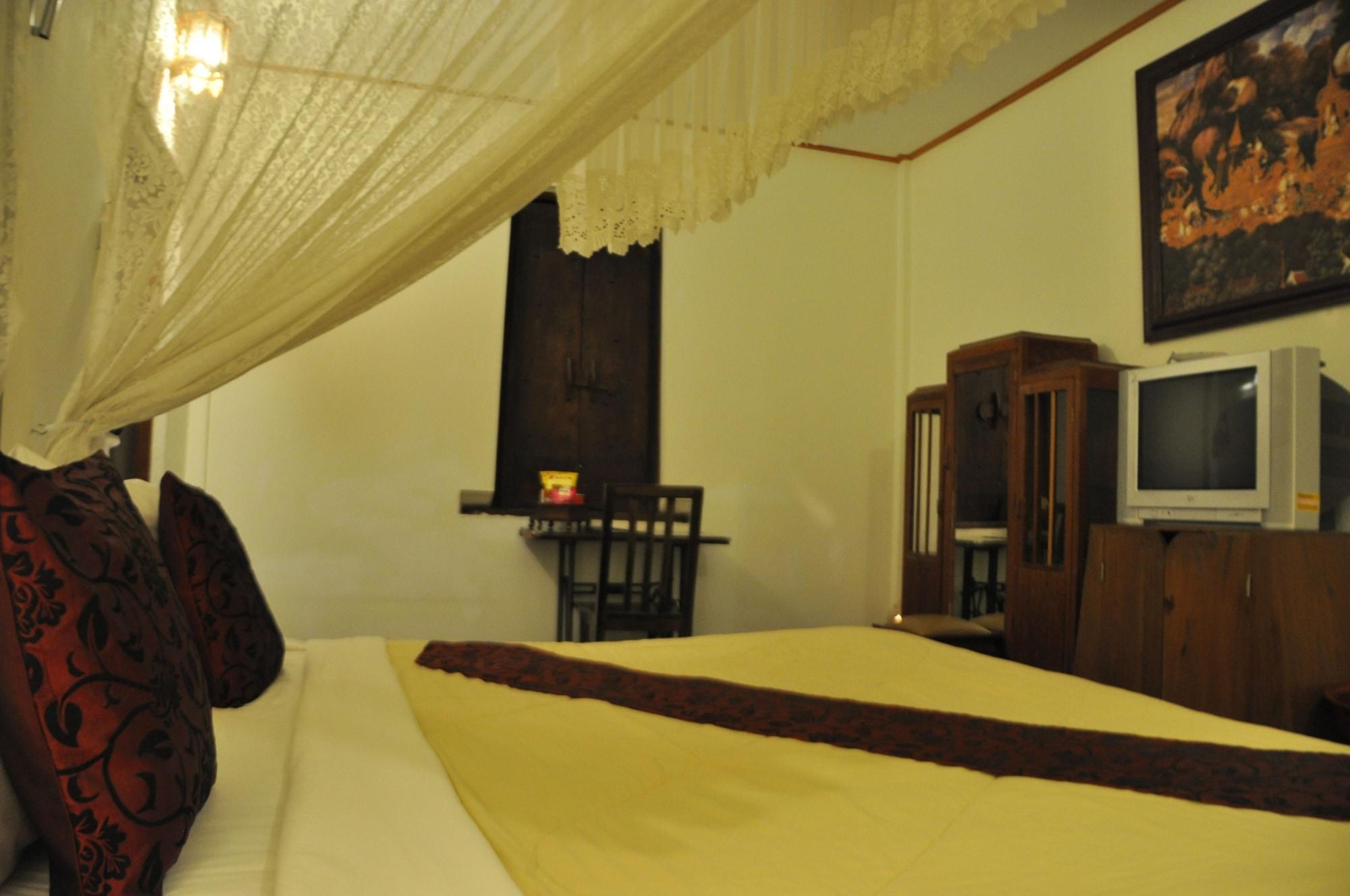 Ruean Thai 3*