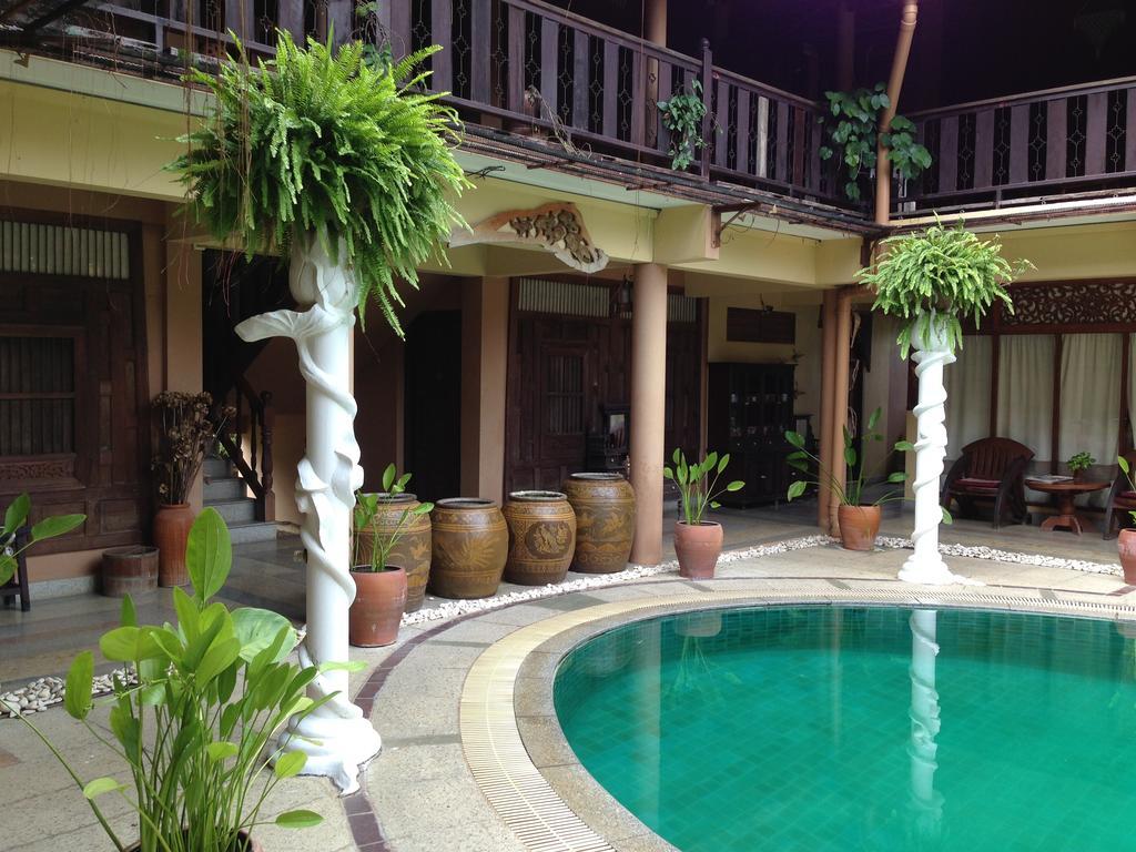Ruean Thai